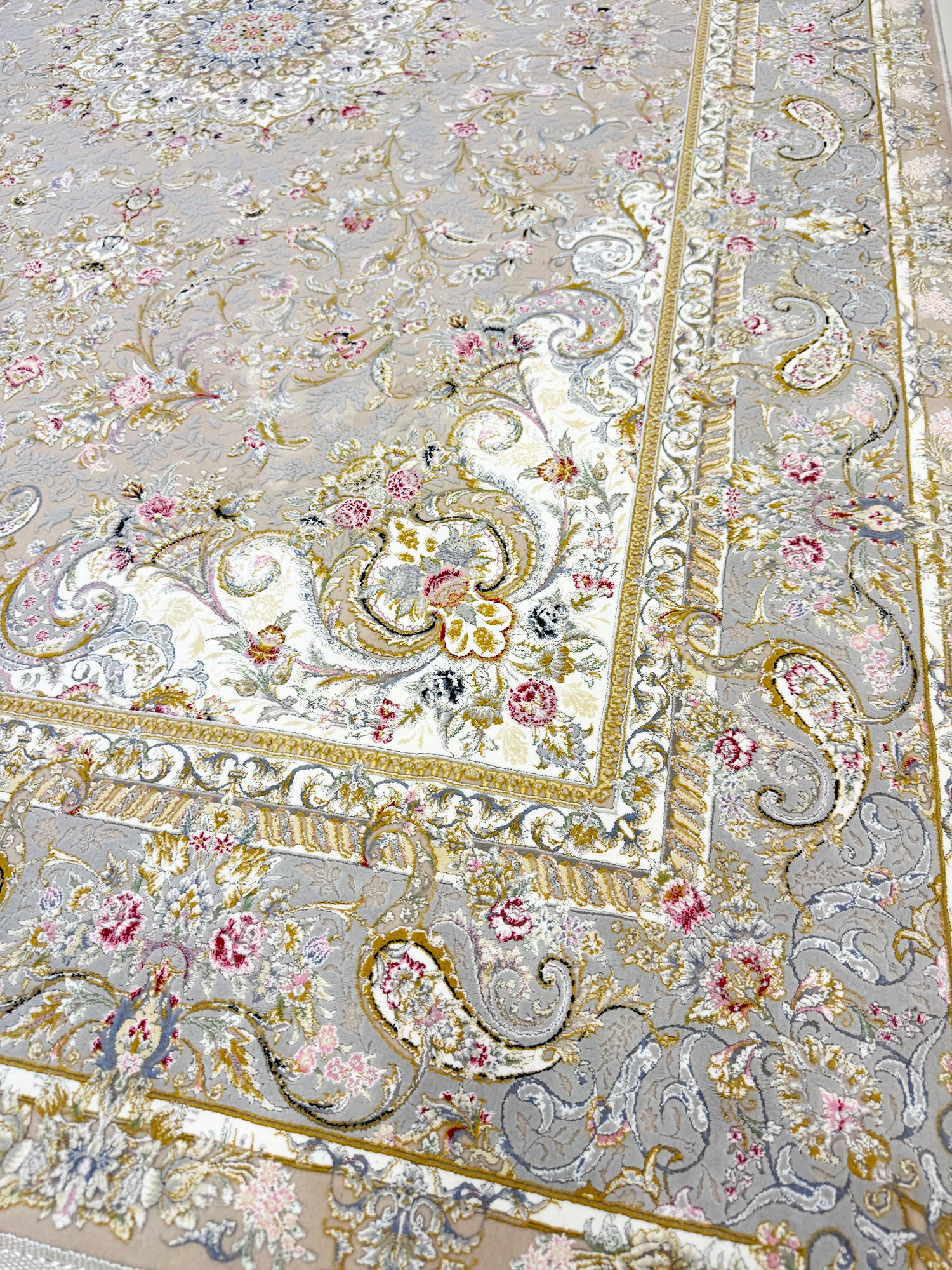 AFROZE BEIGE 1500 Reed Persian Machine Made Rug