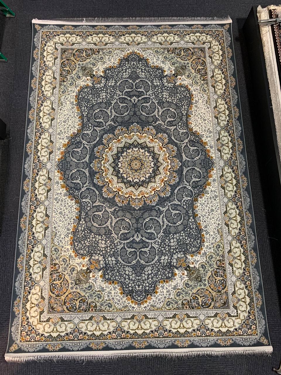 Azarakhsh 1200 Reed Persian Rug - GLARA HOME