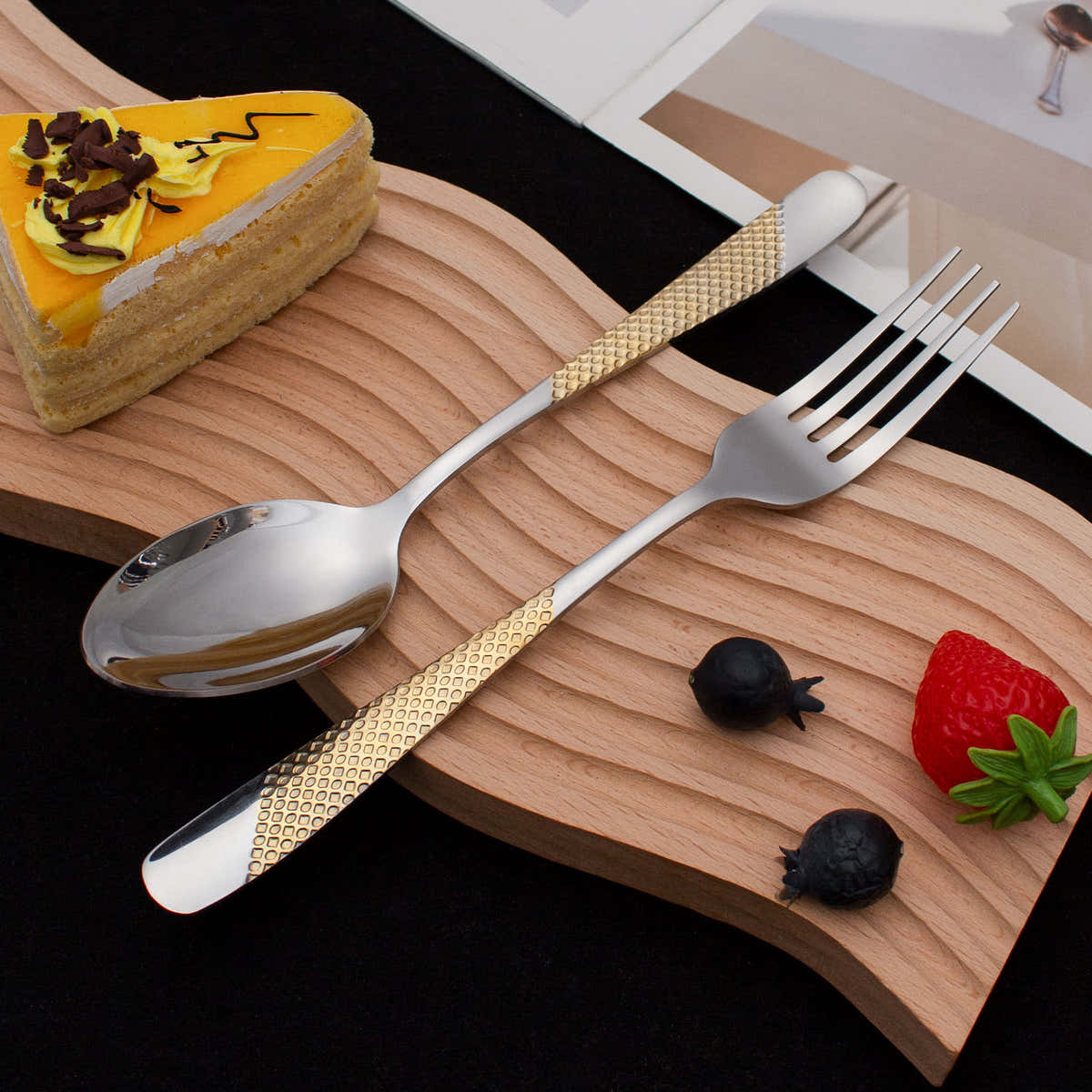 Hammered stainless / Gold Spoon & Fork Dinner Ware - GLARA HOME
