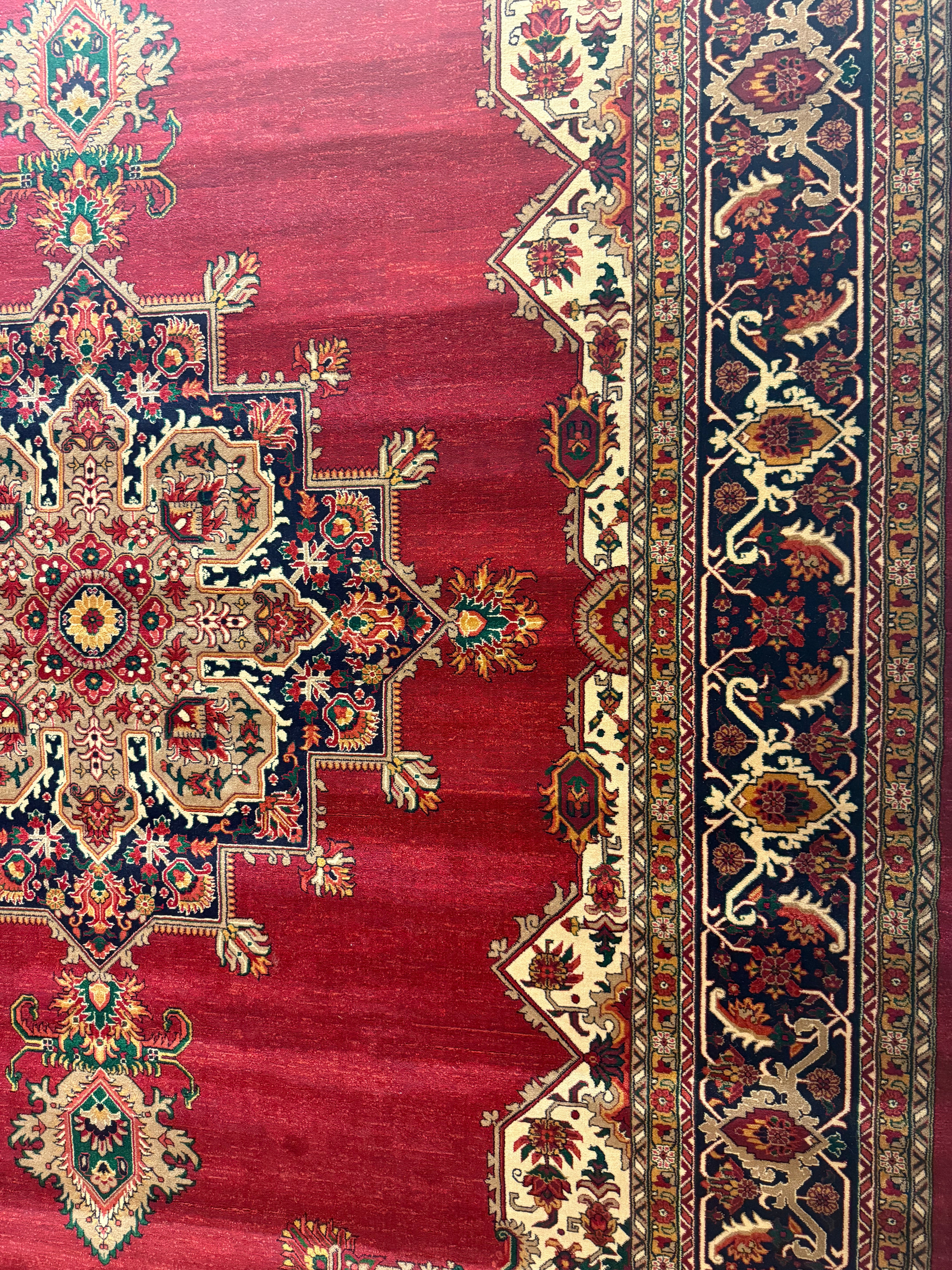 Qashqai Royal Collection Rug – Code 254 in Red (Laaki) - GLARA HOME