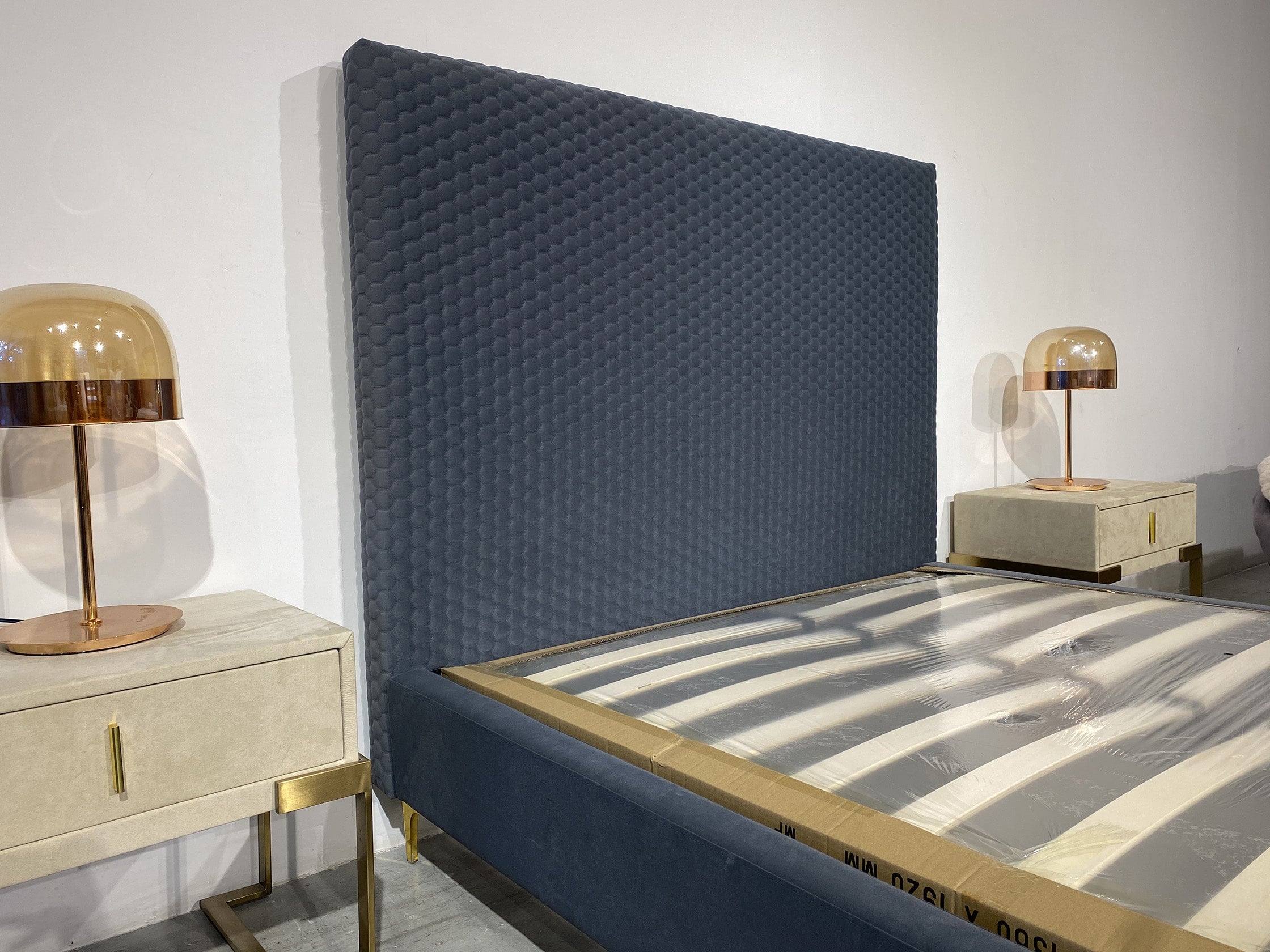 SK 77 Bedframe - GLARA HOME