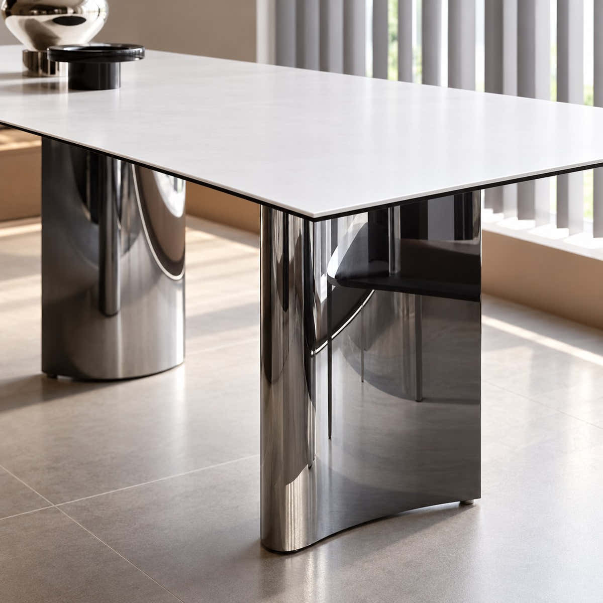 Thin white ceramic tabletop edge.