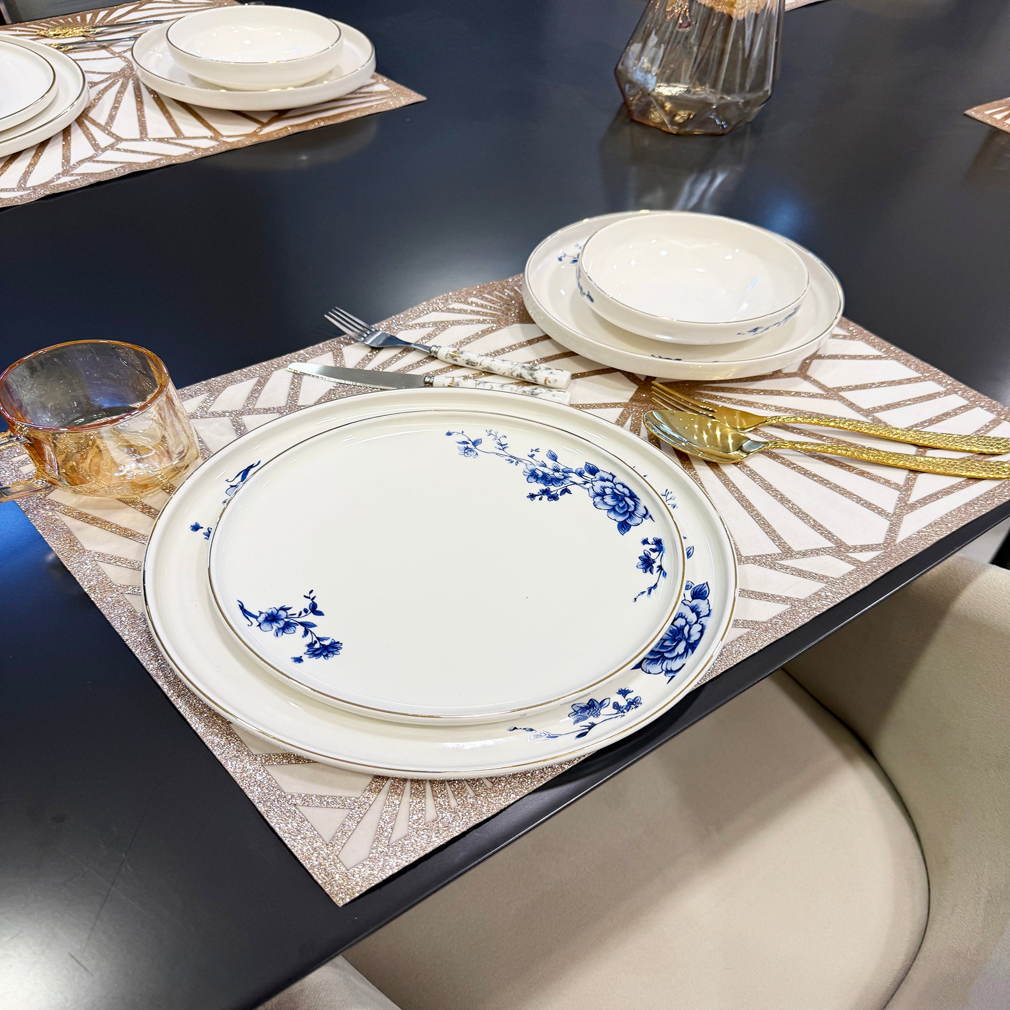 Royal Blue 26-Pieces Bone China Dinner Set – 24K Gold Rim & Floral Elegance (SD-261)